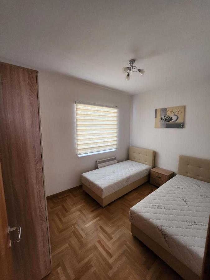 Villa 5 *